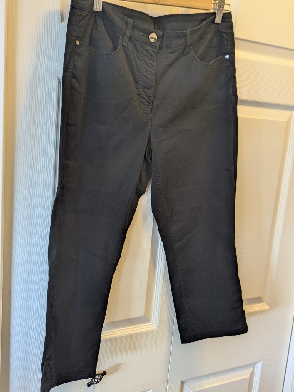 Tribal Women's Black Ankle Cropped Stretch Pants